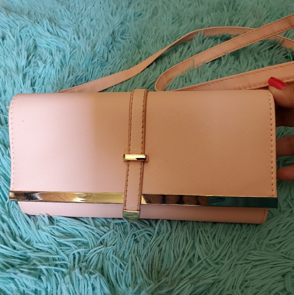 Purse/Clutch/Crossbody 🌻